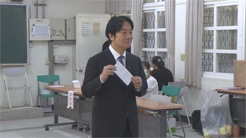 快新聞／決戰核三公投！賴清德現身安平國中　面露微笑投下神聖一票