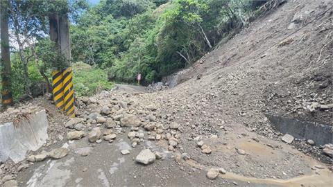 週末大雨！花蓮赤科山土石崩落　產業道路封閉...遊客暫勿上山