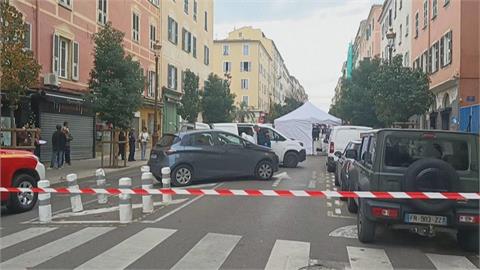 跨年夜前暴力頻傳　法國男子當街揮刀遭擊斃　美破連環炸彈攻擊
