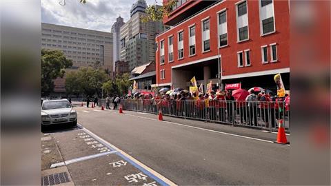 快新聞／台灣賣公仔「月入百萬」？加盟業者宣傳掀熱議　真相曝光了