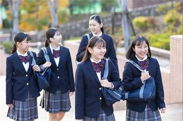 惡男假扮「經紀姐」介紹工作搭訕3少女　騙寄裸照自慰影片「審核身材」
