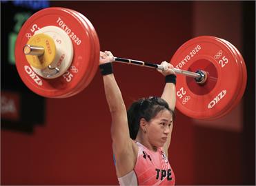 「舉重女神」郭婞淳亞錦賽拿下3面銅牌　總和230公斤