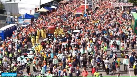 白沙屯媽祖進香進入尾聲 鑾轎回鑾抵達通霄 信徒熱情迎接