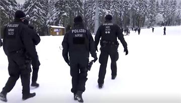 冬天就是要玩雪！ 德民眾無視防疫禁令湧入滑雪勝地
