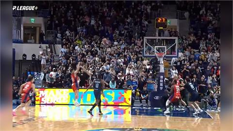 PLG(影)／「夜王」盧峻翔1.7秒準絕殺！領航猿1險勝勇士延續開季11連勝紀錄