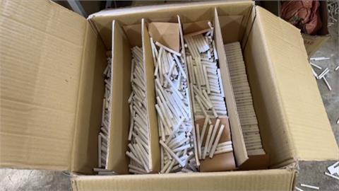 海巡嘉義山區破獲私菸工廠　查扣１２００萬私菸發霉還混蟲屍