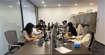 每天30元體驗職場生活！杭州「假裝上班公司」爆紅　老闆親曝內幕