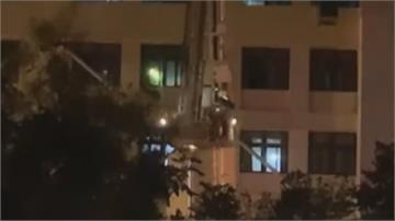 屏東醫院「空病房床墊」 起火5樓竄濃煙！院方急疏散34人逃生