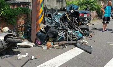 快新聞／基隆一公車擦撞路邊轎車成廢鐵 疑司機恍神釀禍 同事這樣做...