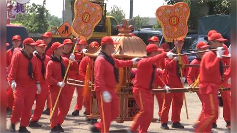 桃園龍德宮四媽祖遶境徒步南巡　上萬名信徒熱情跟隨