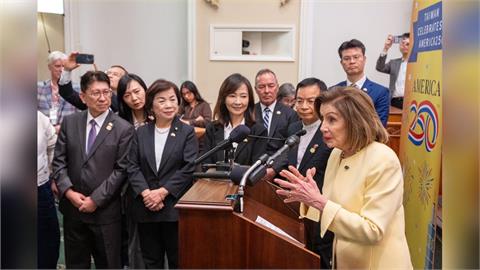 快新聞／韓國瑜與裴洛西同台！訪美一天就見逾30位美聯邦議員「秒超越鄭麗文」
