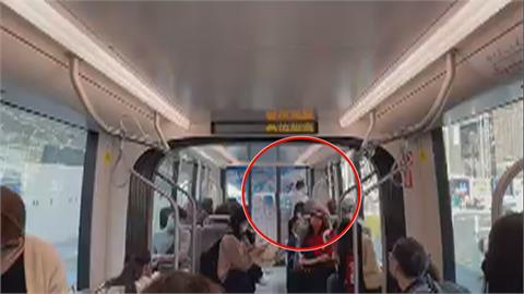 全車乘客被丟包？　高雄輕軌司機急衝下車　心酸內幕曝光