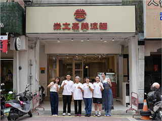 百萬YouTuber千千帶頭改造台灣老店！崇文涼麵成「水水灶咖」轉型首站