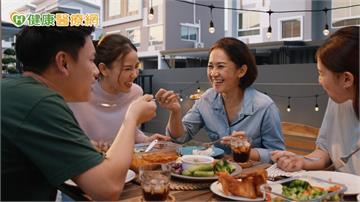 年終聚餐　小心「這1嗜好」壞了健康！國健署提改善作法