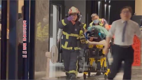 逆子弒母！男子全裸持刀狂奔衝出　警辣椒水壓制