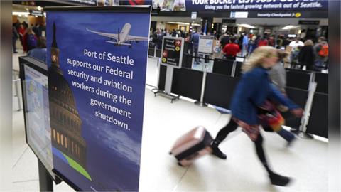 快新聞/赴美注意!政府關門近1月 航班延誤率飆升至50%