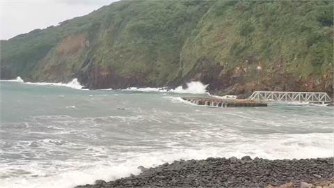 快新聞/鳳凰颱風強勢來襲!最快明天發海警 龜山島即日起封島5天