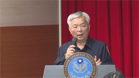 快新聞/警政署長張榮興曝最新案情 張文租屋處發現4刀械「旅館房間23汽油瓶」