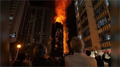香港大火／宏福苑住宅惡火奪44命！3名工程公司負責人因「這罪」遭警逮捕