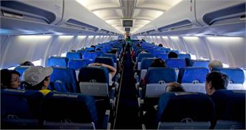 機長、副機長不能吃同款飛機餐！一票人曝「搭機冷知識」：別問機師路怎麼走