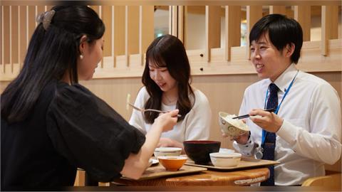 日企靠「員工餐福利」搶人才　開設餐廳與超商點數補助