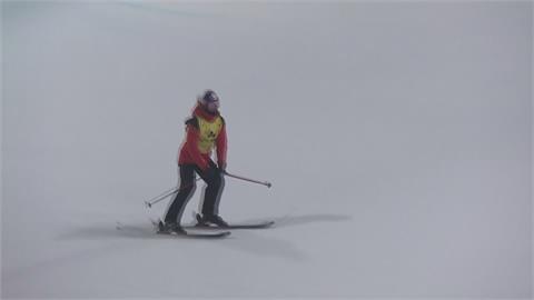 18歲中美混血天才少女谷愛凌　加拿大滑雪世界盃奪冠