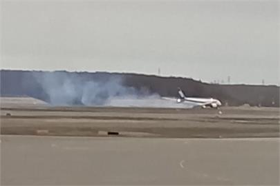 全日空班機「機翼異常冒煙」！　日本北海道新千歲機場1跑道緊急關閉