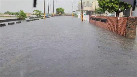 台南三股里淹水及膝　大排施作擋住水門釀溢流