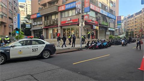 快新聞/淡水3惡煞持槍擄人!大批員警盾牌攻堅救2人、1嫌落網