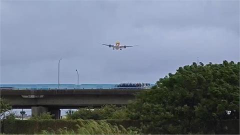 風太大！飛機降落前又重飛超驚險　機上乘客：怎麼又要出國了？