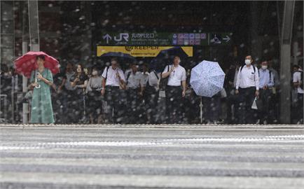 日本關東豪雨不斷　櫪木縣車輛、民宅泡水