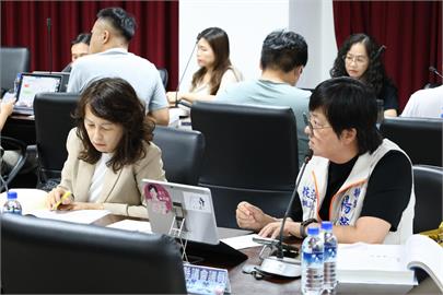 快新聞／花縣綠議員提議成立「普發現金小組」　盼各黨團討論額度「不一定要5萬元」