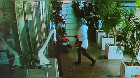 高雄婦人激動亮刀！保險公司急報警當場逮捕