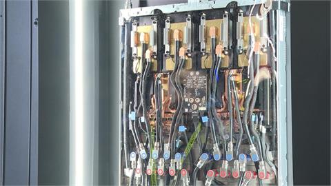 鴻海現金股利擬發7.2元「配發率達52.9%」　劉揚偉：去年EPS創歷史新高