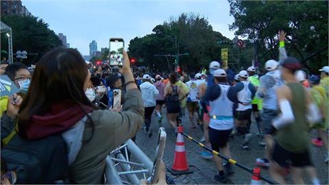 快新聞／2024台北馬拉松明晨開跑！　駕駛人改道資訊看這裡