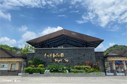 遊客違規吸菸 北市動物園鼓勵正義之士蒐證檢舉