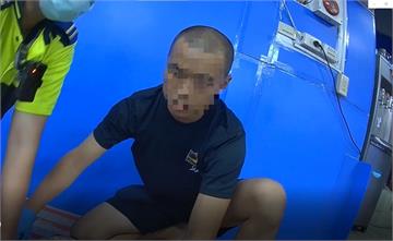 CPR節奏準如節拍器！光頭男搶救倒地民眾　身分曝光是準消防員