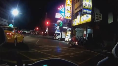 豬隊友？乘客沒戴口罩還抽菸　警攔查逮酒駕