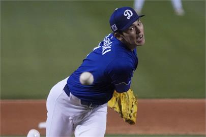 MLB(影)／佐佐木朗希熱身賽首秀表現不錯　也見識到大聯盟打者的能力