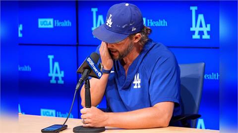 MLB(影)／鐵漢柔情！柯蕭「數度哽咽」談隊友、家人　曝引退「一事放不下」