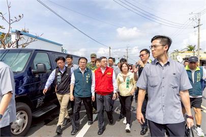 重建七股防線，黃偉哲請求卓榮泰支持復育沙洲與排水整治