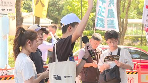 快新聞／小草喊投誠解放軍恐非個案！　白營支持者不願保家衛國「驚人數據」曝光