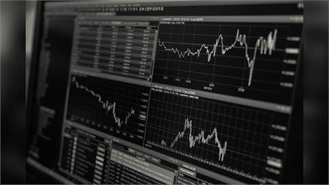 亞股持續下殺！日經早盤跌逾1300點　韓股下挫4％