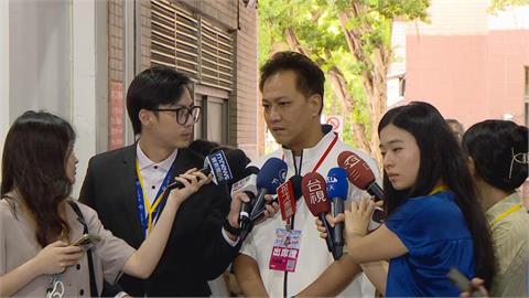 快新聞／丁瑀、蕭敬嚴砲打自家人完蛋了？傳藍營擬提案除名　邱鎮軍撂下重話