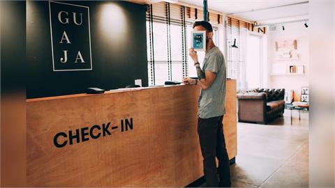 網友批飯店11點退房「不人道」!房務人員親曝背後「血汗」原因