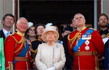 快新聞／英女王伊莉莎白二世「4子女全到場陪伴」　王室編輯：情況嚴重
