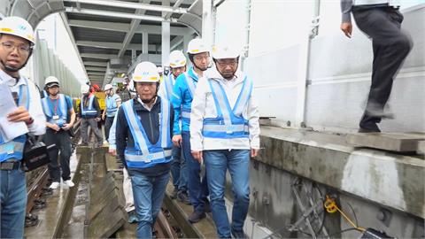 新北環狀線拚年底通車！9跨鋼箱梁將全數復位完成