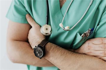 熟男跑步突發眩暈昏倒   才知罹這病「心臟停跳2.85秒」