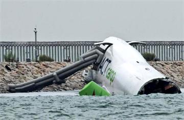 墜海畫面曝！阿聯酋貨機降落失控　機尾對折斷裂釀2死悲劇