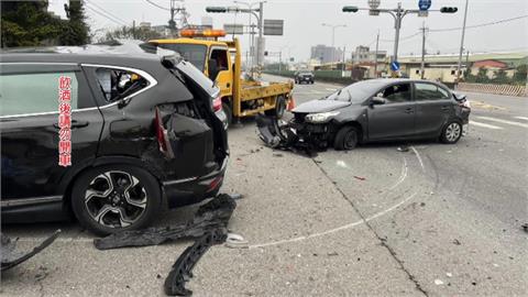 行動炸彈？　男「爛醉如泥」上西濱　當碰碰車狂掃3車
